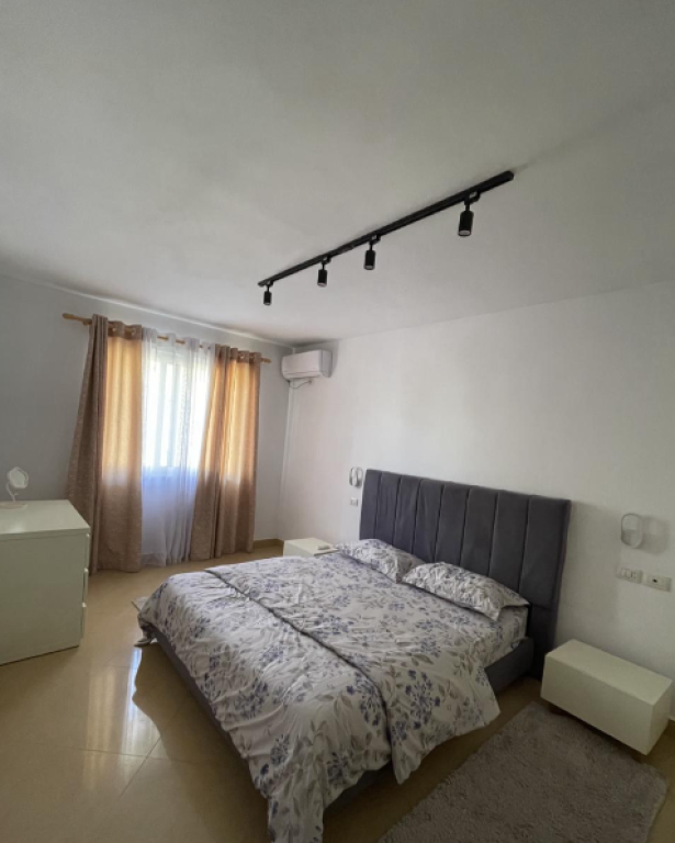 🏢 Appartamento 2+1 in Affitto – Piazza Skënderbej | vicino alla Galleria  ▫️