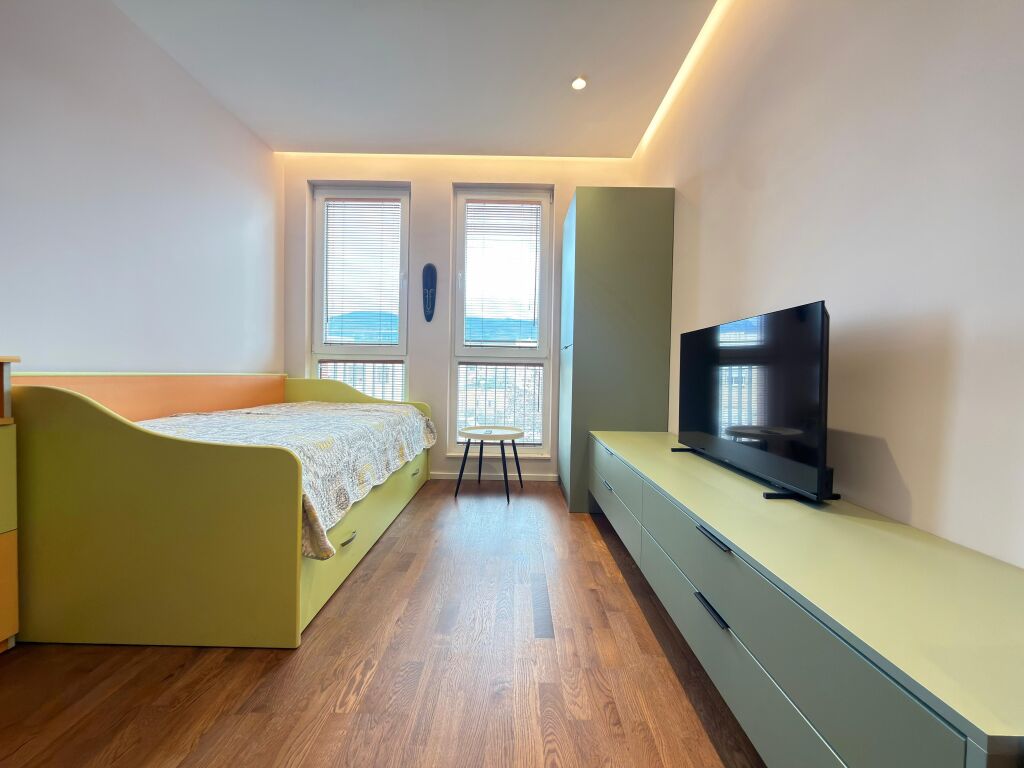 Garsoniere me ashensor 500 euro me qira tek Rr.Elbasanit