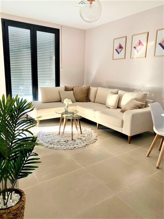 Appartamento 1+1 in Affitto al Complesso Zirkon (ID B210540) Tirana.