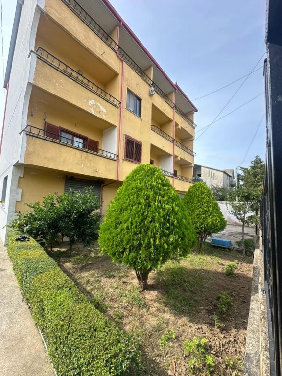 SHITET SHTEPI PRIVATE 4 KATE, PLAZH, DURRES. Plazh, Rruga Pavaresia, Durrës, Albania