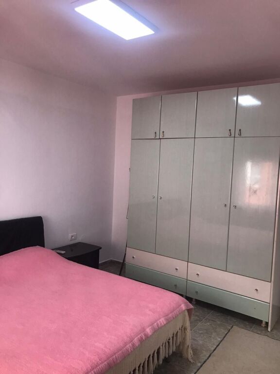 🏡 Jepet me Qira Apartament 2+1 – Rruga e Dibrës !