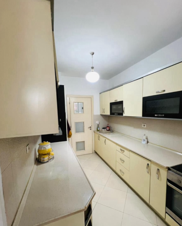 🏡 JEPET APARTAMENT ME QIRA – Don Bosko