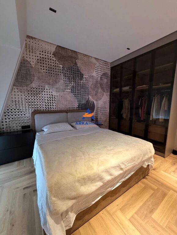 JEPET APARTAMENT ME QERA 2+2+2 BALLKONE+POST PARKIMI " JOY RESIDENCE" 2000 EURO
