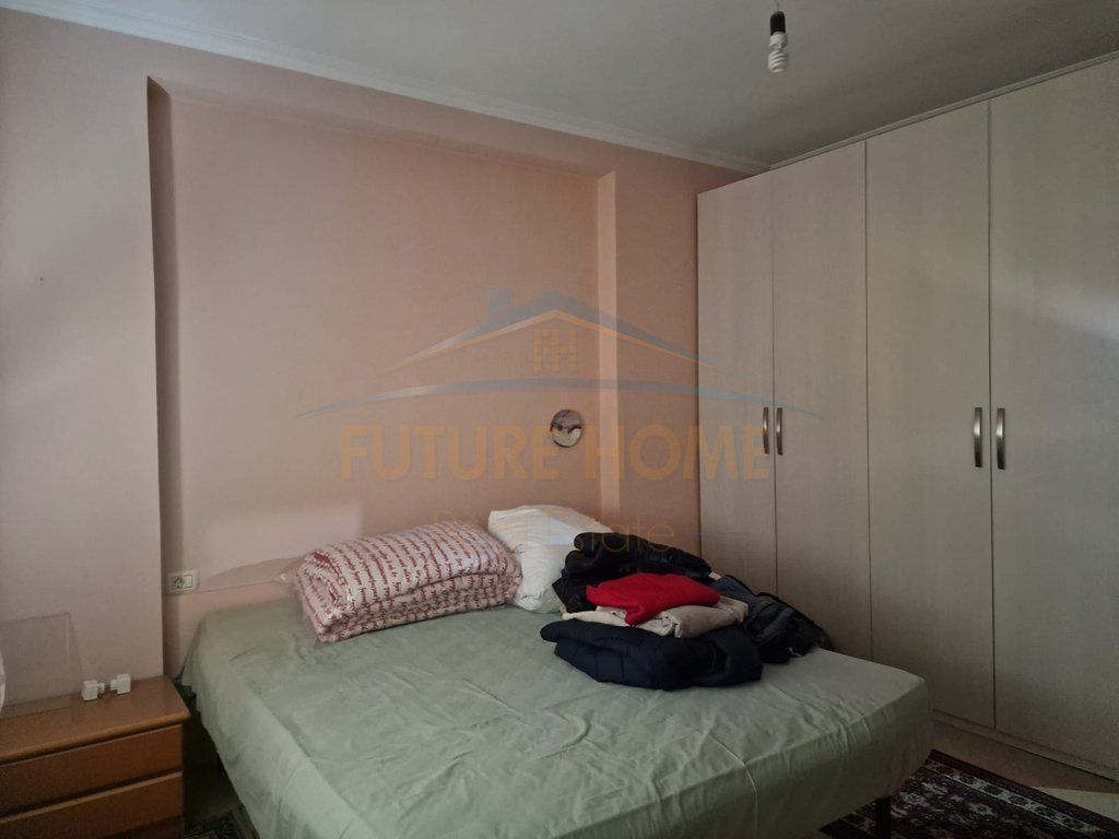 In vendita, Appartamento 2+1, vicino alla scuola 4 Deshmoret, Tirana.