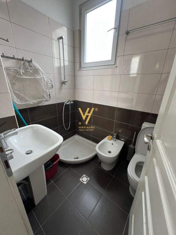 UFFICIO 83 M2 IN AFFITTO A 5 MAJI 60.000 LEKE