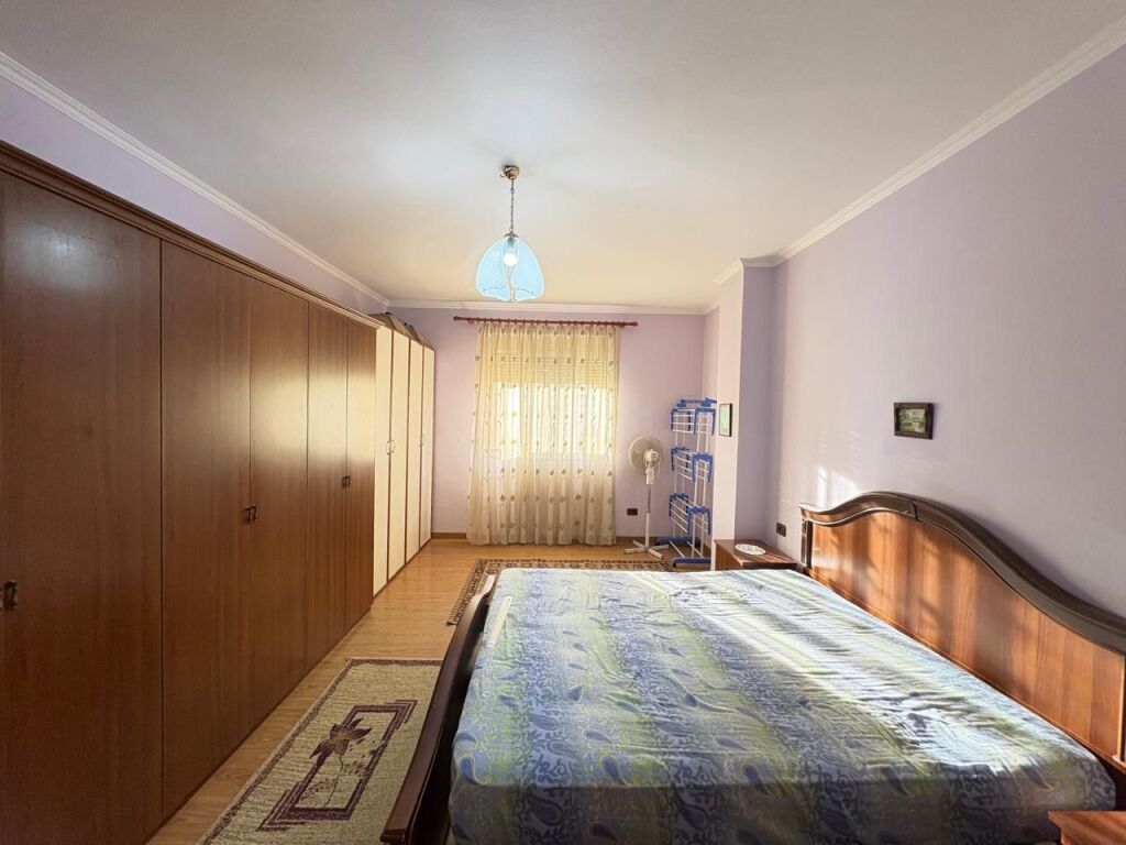 Appartamento 2+1+2 in Affitto – vicino al Tribunale, Durrës