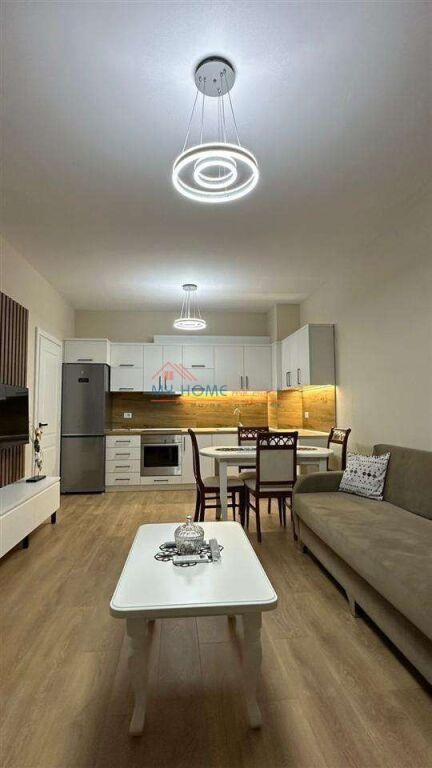 Apartment 1+1+Parking Space for rent at 5 Maj Tirane