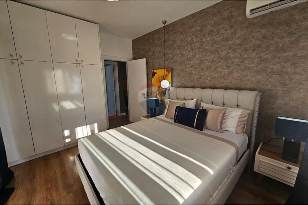 Apartment 1+1 for rent at 21 Dhjetori