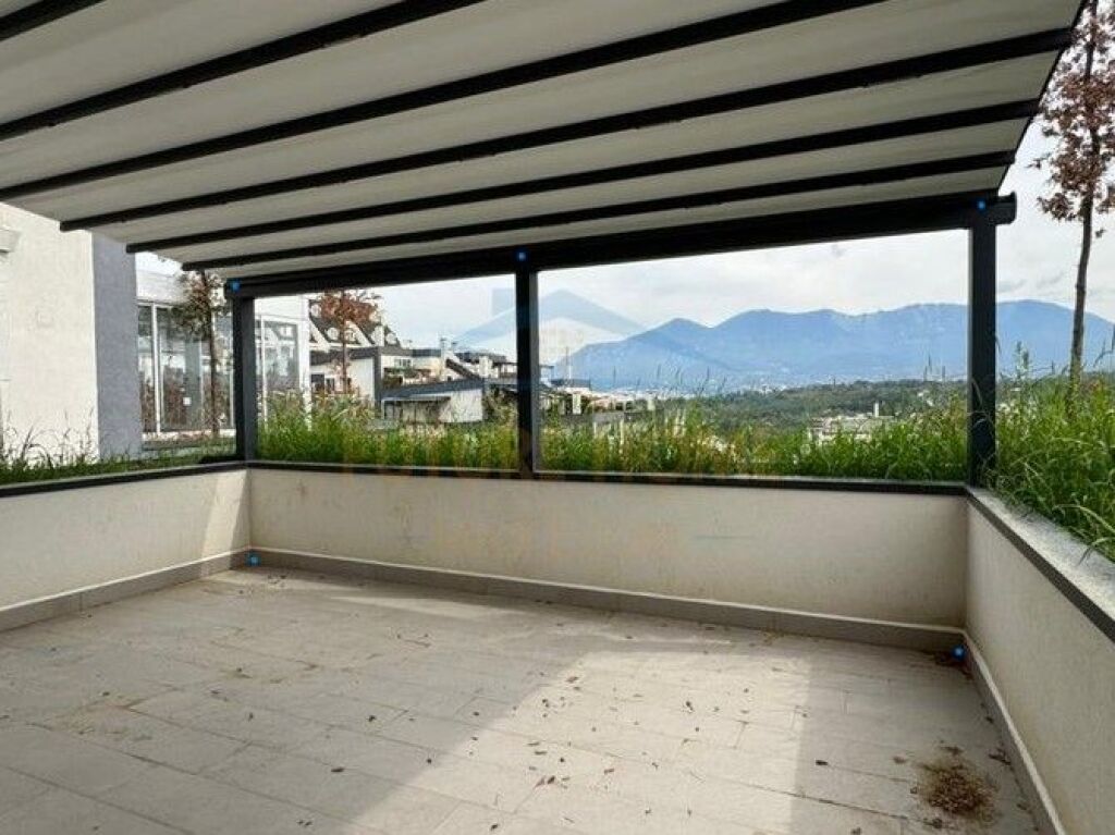 For sale, Penthouse 3+1+3 Parking Spaces, Green Terrace, Dry Lake