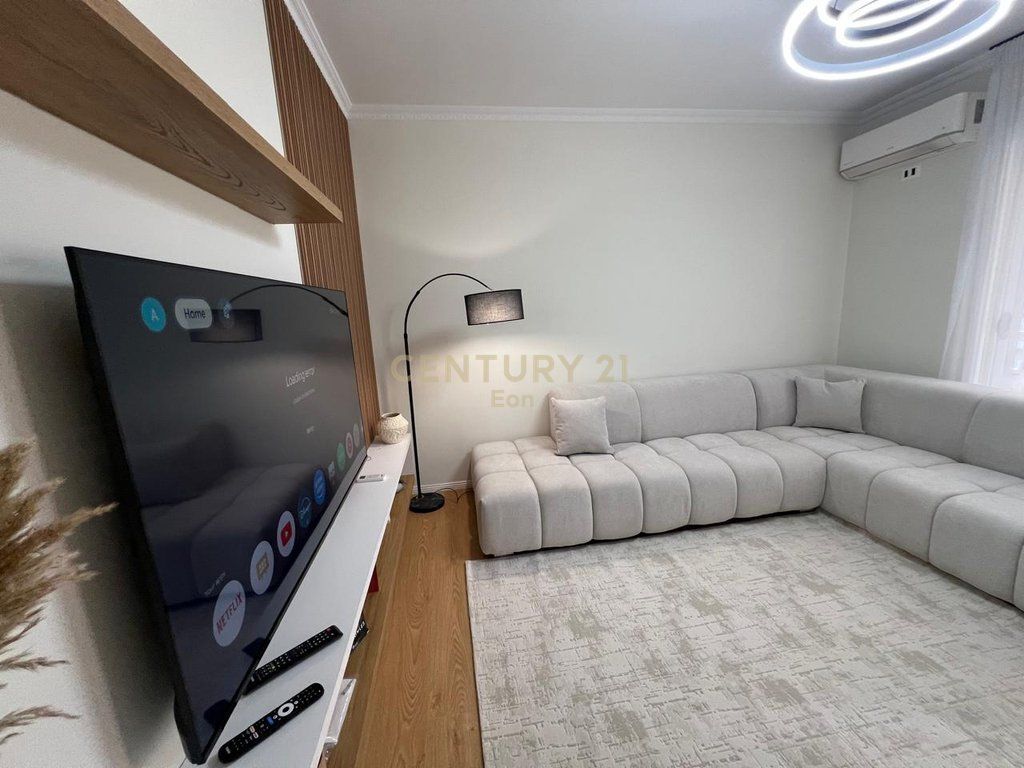 SUPER APARTMENT 1+1 FOR SALE IN THE CENTER OF DURRES !!