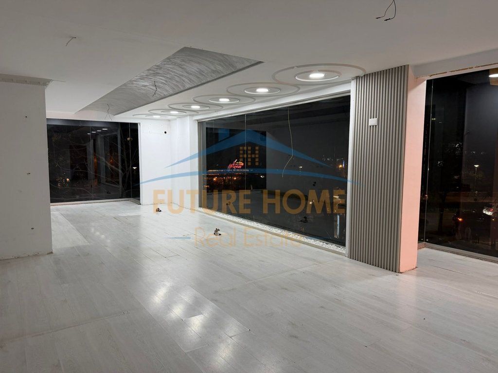 Affitto, Locale Commerciale, 21 Dicembre