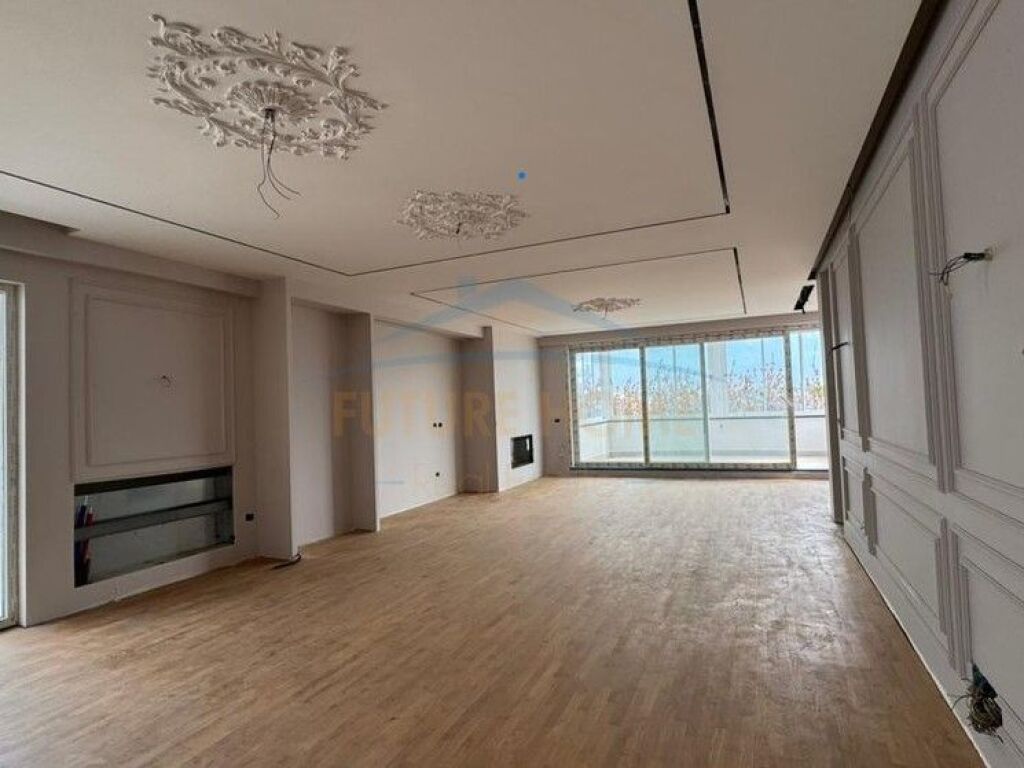 For sale, Penthouse 3+1+3 Parking Spaces, Green Terrace, Dry Lake