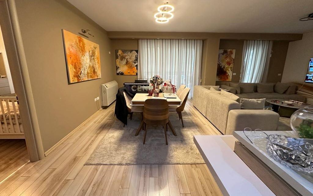 Appartamento 2+1+2 in vendita vicino a Città Studenti
