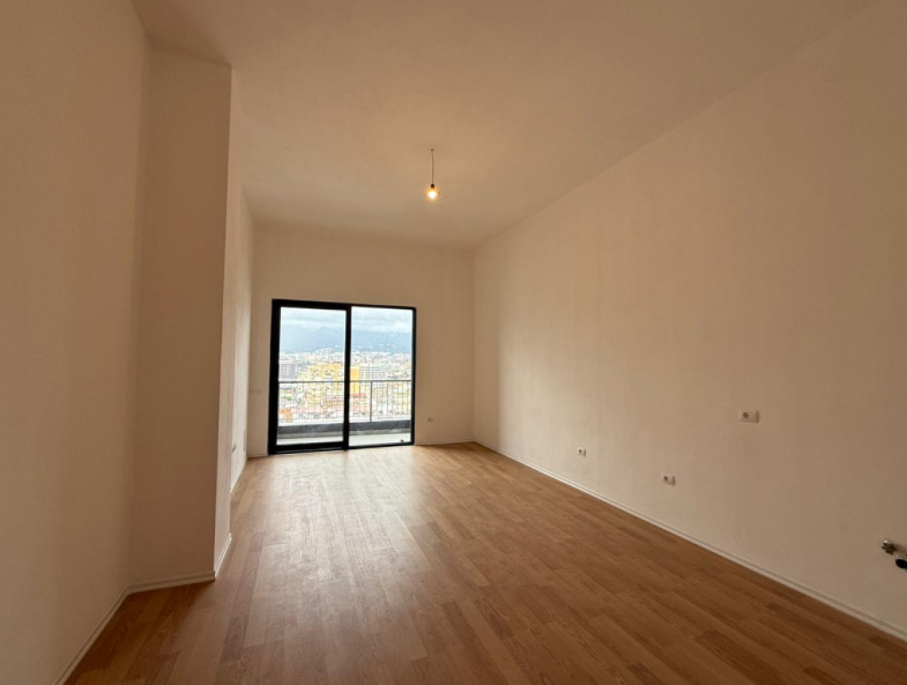 🏙️ SHITET PENTHOUSE 3+1+2 – QENDËR