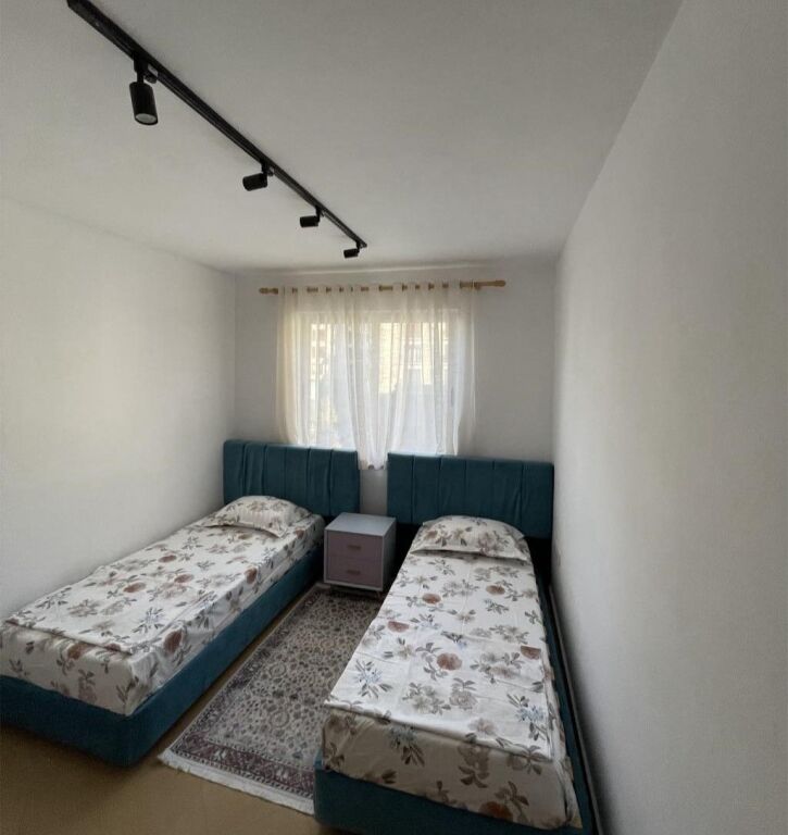 🏡 APPARTAMENTO 2+1 IN AFFITTO – Piazza Skënderbej, vicino alla Galleria