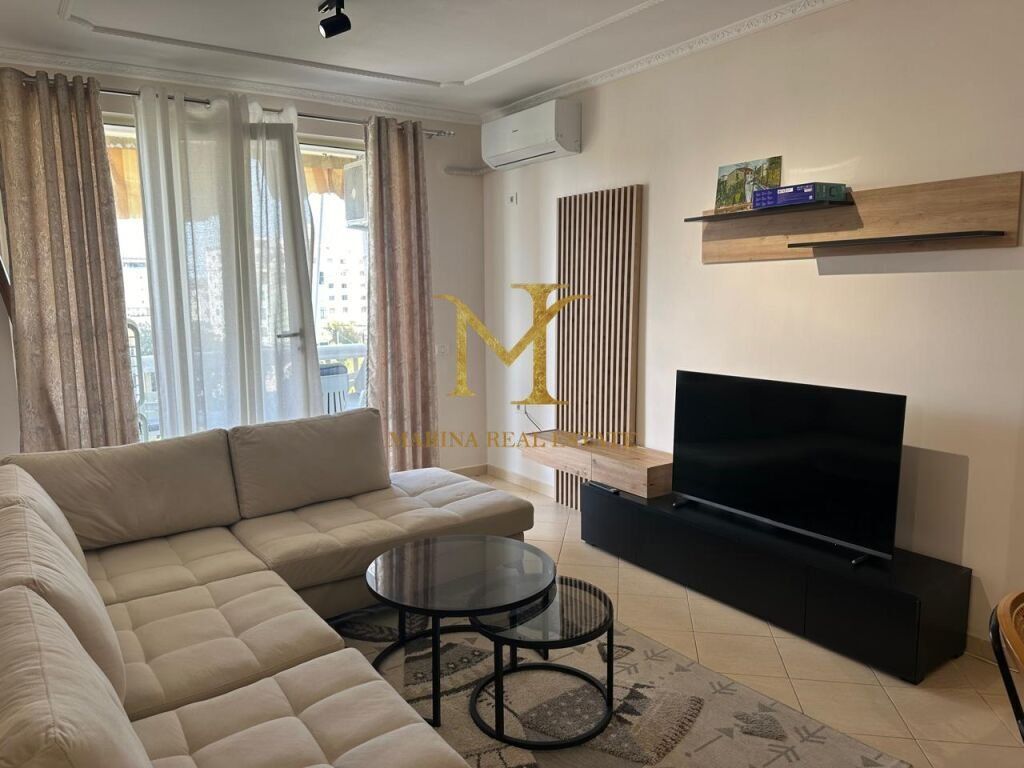 Apartament luksoz 2+1 me qera ne Plazh Hekurudha, Durres