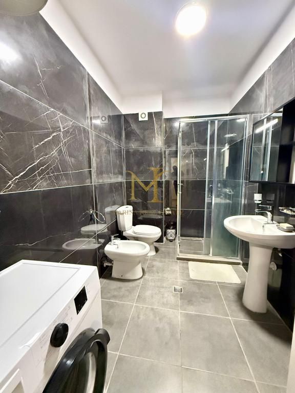 Apartament me qera 1+1 në Plazh Hekurudha, Durres