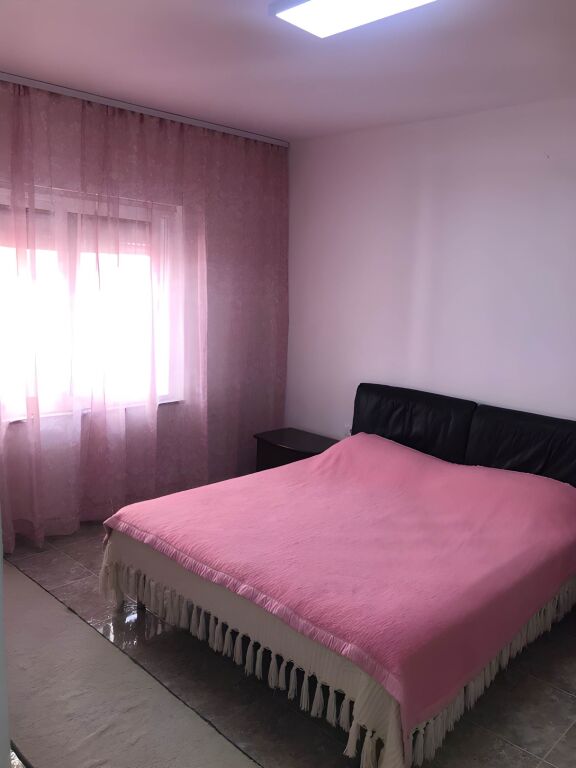 🏡 Jepet me Qira Apartament 2+1 – Rruga e Dibrës !