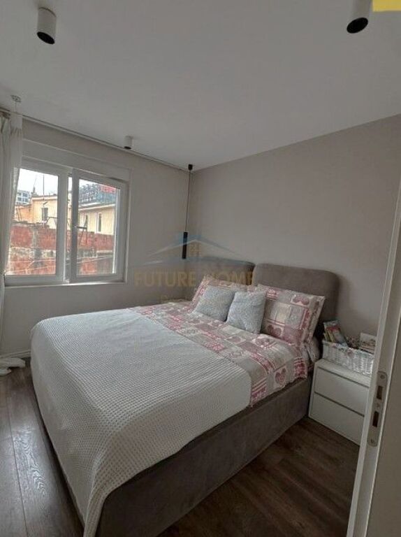 For sale, Apartment 3+1+2, 21 Dhjetori, Tirana