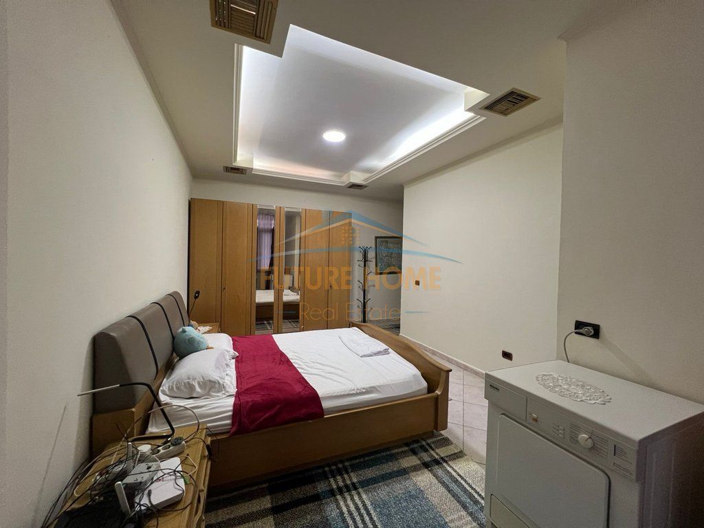 Qera, Apartament 2+1+2 , Zogu i Zi, Tiranë