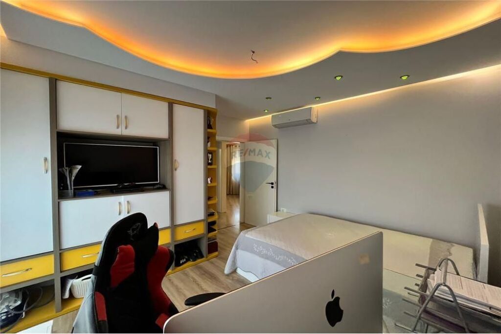 APARTMENT 3+1+2 FOR SALE MAGNET COMPLEX