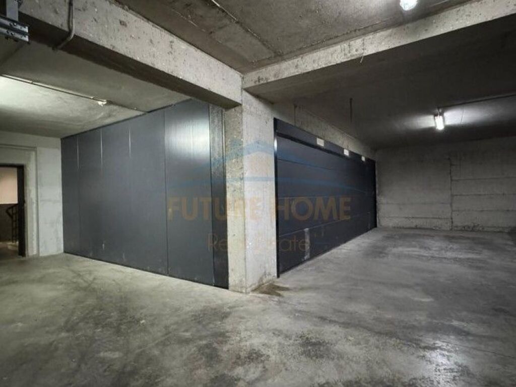 For sale, Penthouse 3+1+3 Parking Spaces, Green Terrace, Dry Lake