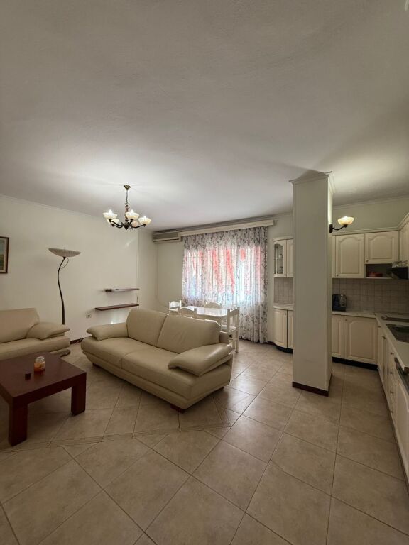 Apartment 2+1+2 for rent in Bllok