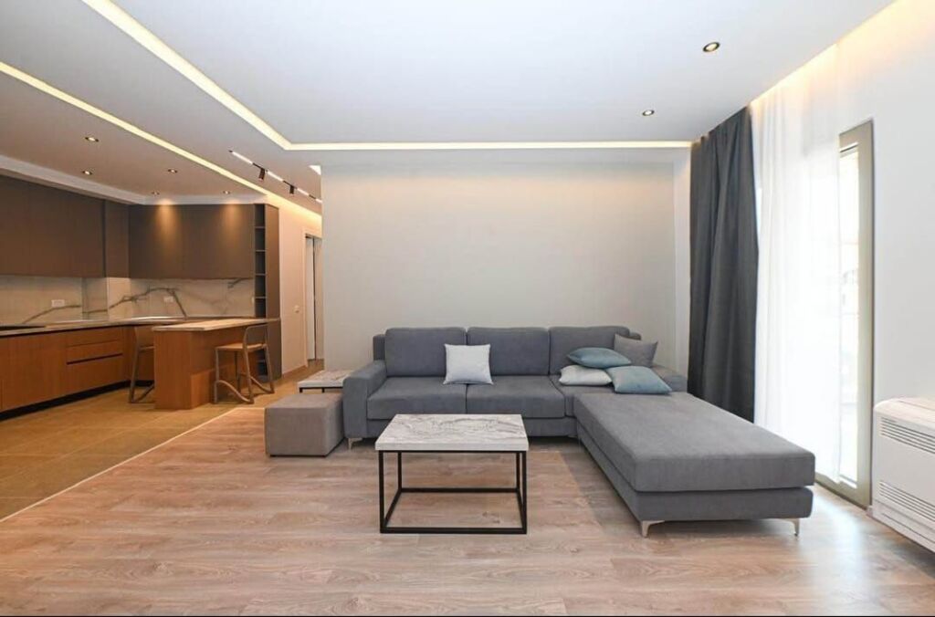 🏢 JEPET ME QIRA – APARTAMENT 2+1 TEK KOMPLEKSI DELIJORGJI
