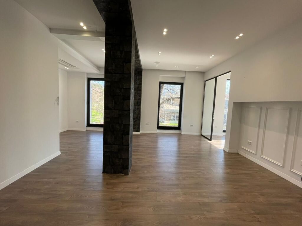 Business premises for rent at Shallvaret near Taivani.
