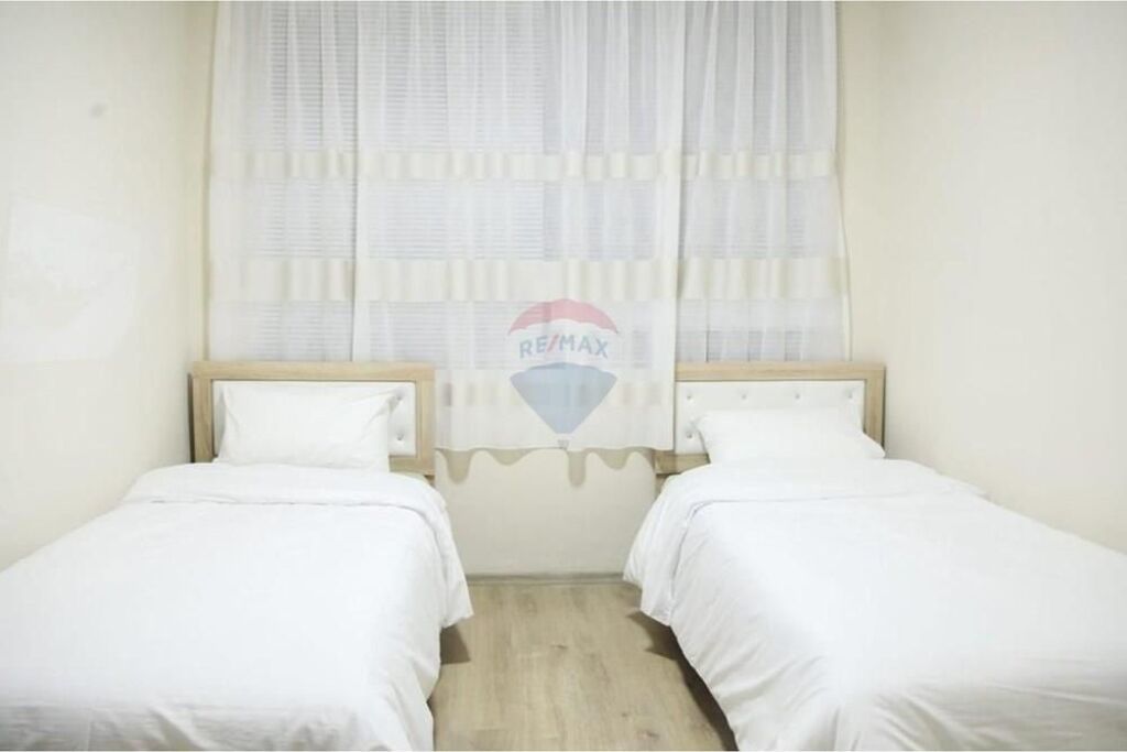 Apartament 2+1 per qira ne Xhamllik.