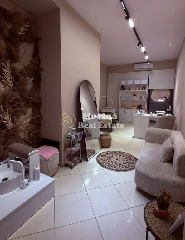 Shitje | Biznesi / Parukeri | Astir | 8500 €