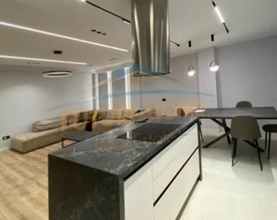 Rent, 2+1 Apartment at Myslym Shyri, near Kastrati Gas Station