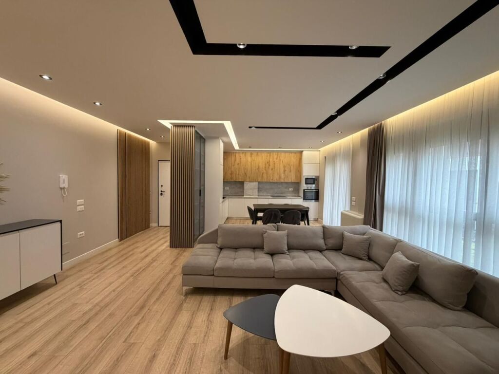 Apartament 3+1+2 Parking ofrohet per qira tek Montesori Schl tek Liqeni i Thate.