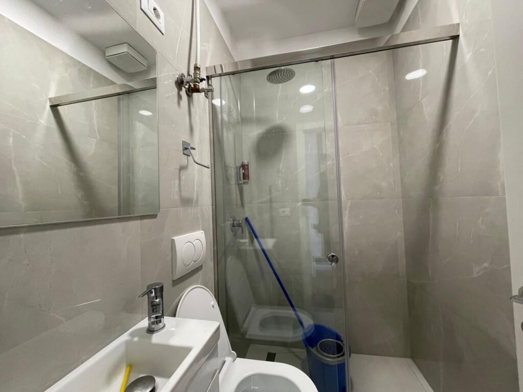 Business premises for rent at Shallvaret near Taivani.