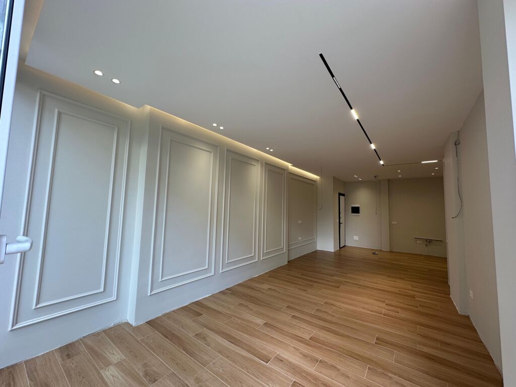 Apartament 2+1 per shitje tek Komuna e Parisit