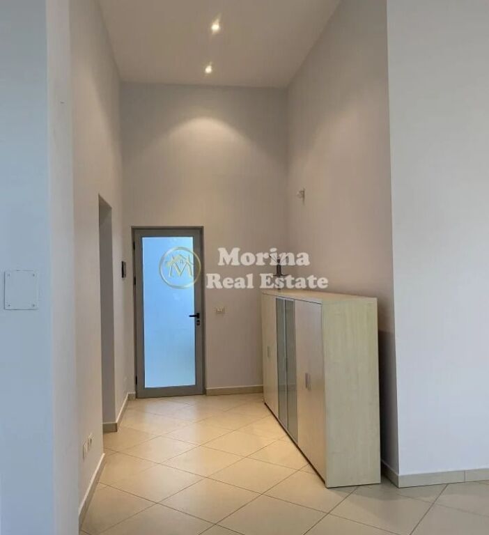 Shitje | Ambjent Biznesi | Rruga e Dibrës | 128000 €