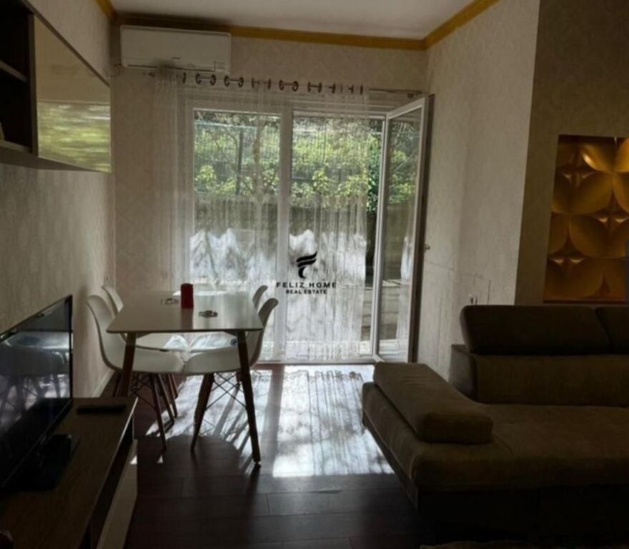 APARTAMENT ME QERA 2+1+BALLKON LIQENI I THATE 80.000 LEKE