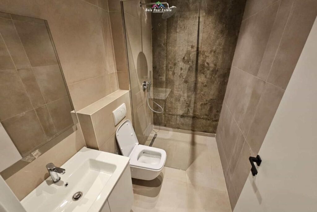 Villa su 3 piani in affitto presso Olive Grove Residence (ID BV22580) Tirana