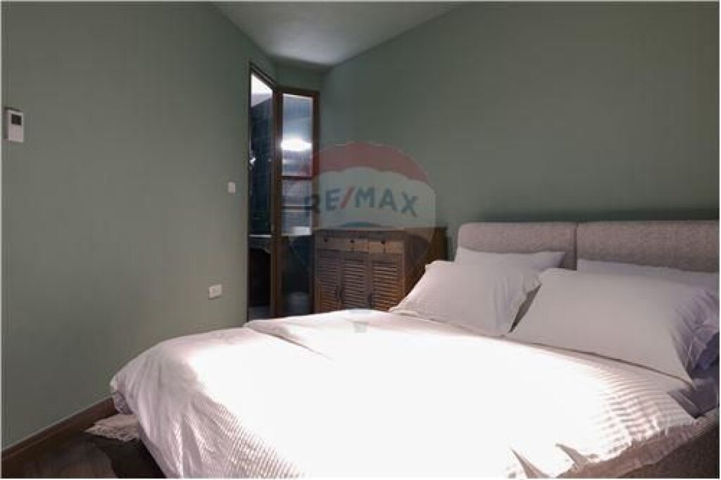 Modern 1+1 apartment for rent + parking space!