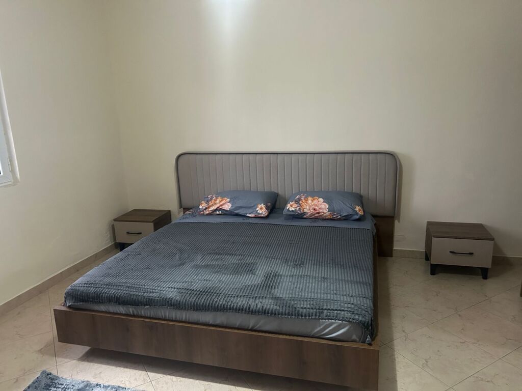 Jepet me Qera Super Ap 2+1+Parking Falas ,Casa Italia , Terminal 400 €uro