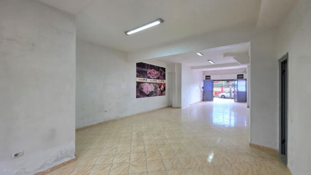 Shop for Rent – 100 m², Fiqirete Musta Street, Vlorë