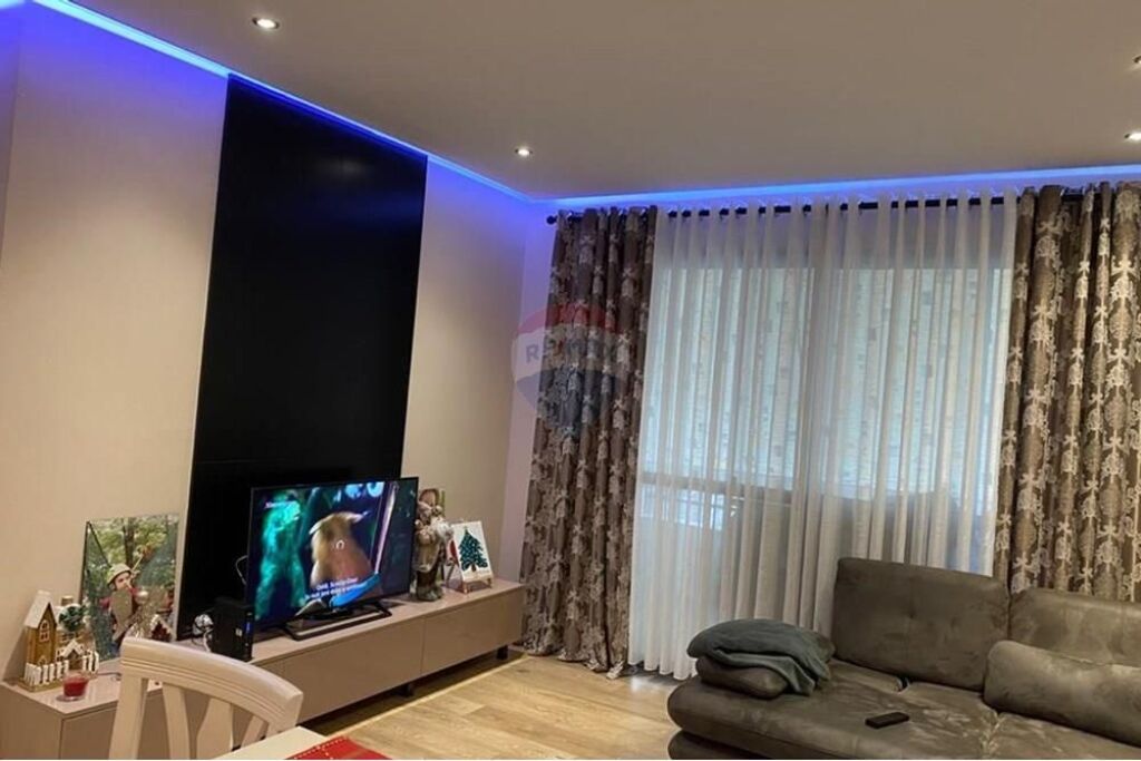 Qira/ Apartament 2+1 ne Yzberisht
