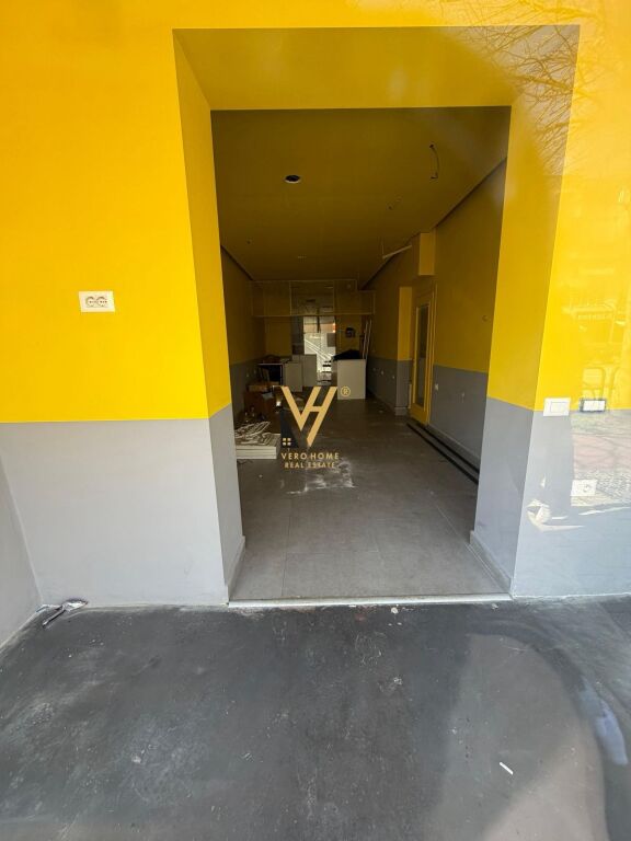 SHOP FOR RENT 75 M2 AT 21 DHJETORI 200,000 LEKE
