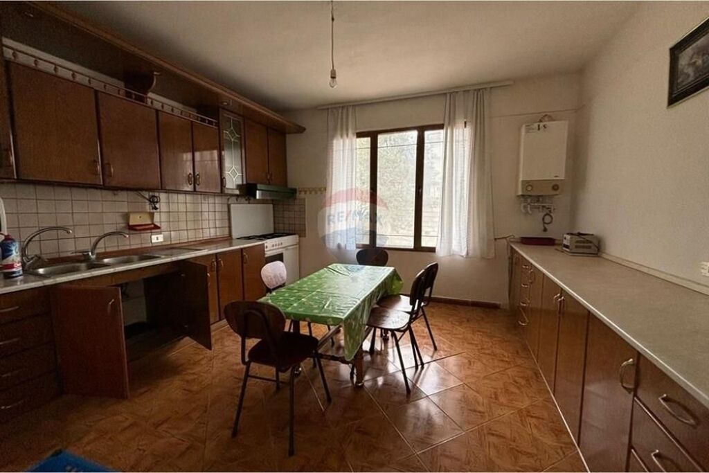 🏡 CASA PRIVATA IN VENDITA – VLORË