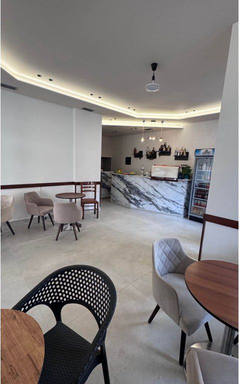 SHITJE BIZNESI BAR RESTORANT NE RINAS