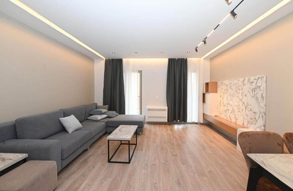🏢 JEPET ME QIRA – APARTAMENT 2+1 TEK KOMPLEKSI DELIJORGJI