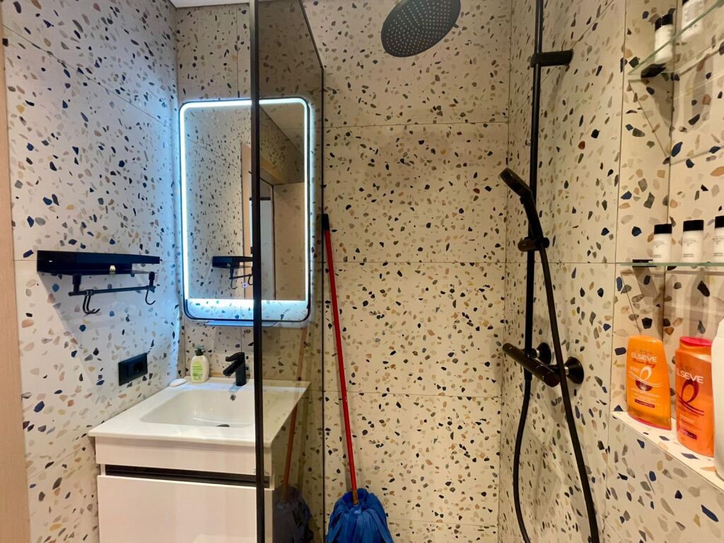 🏡 VENDESI APPARTAMENTO 1+1 + PARCHEGGIO – MYSLYM SHYR