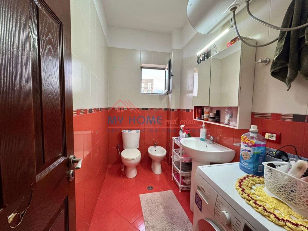 Apartment 3+1 for sale near the former Electric Market Tirana