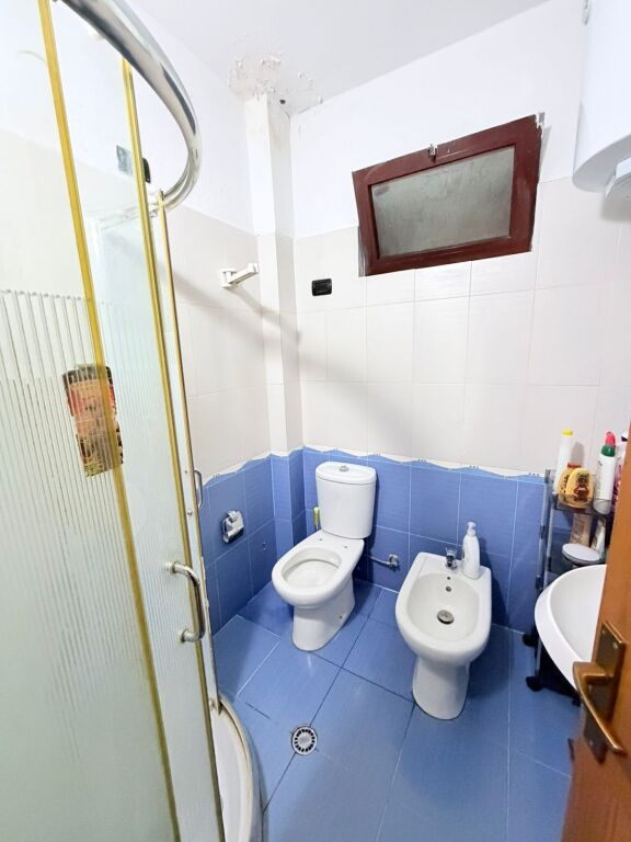 VENDESI APPARTAMENTO 3+1+2 PRANVERA,DURRES