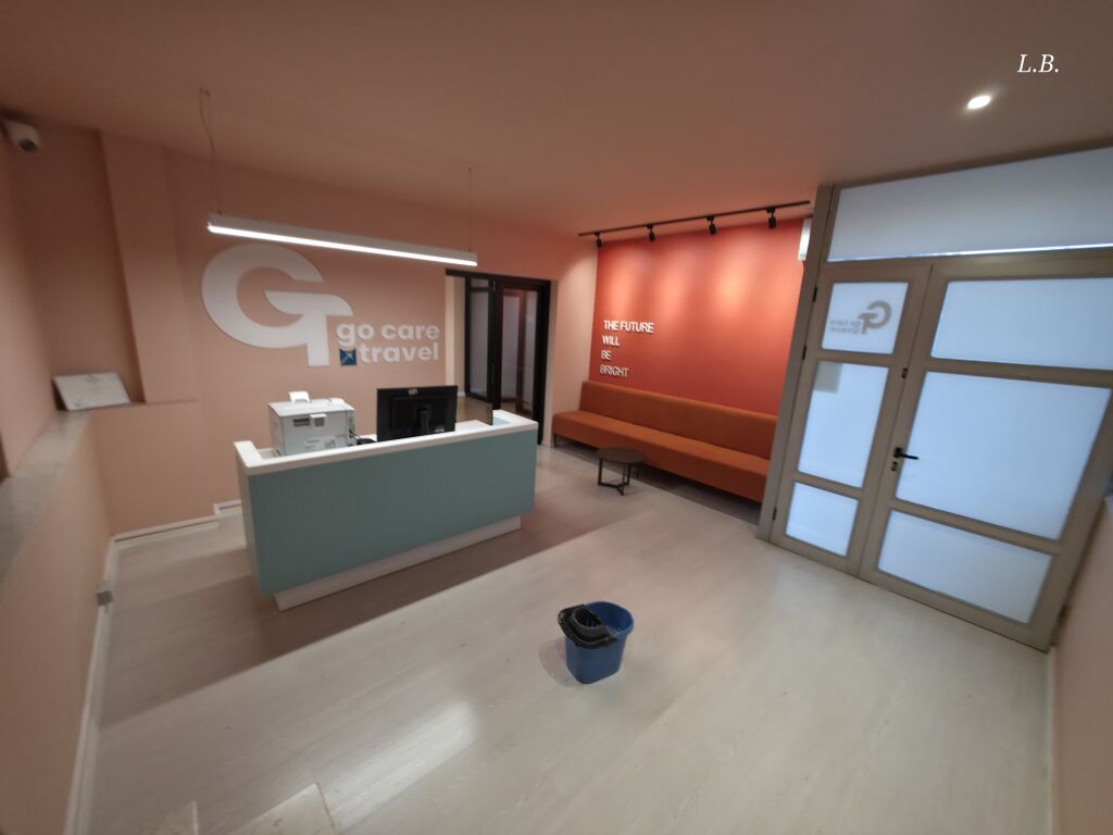 🏢 Ufficio in Affitto 220 m²